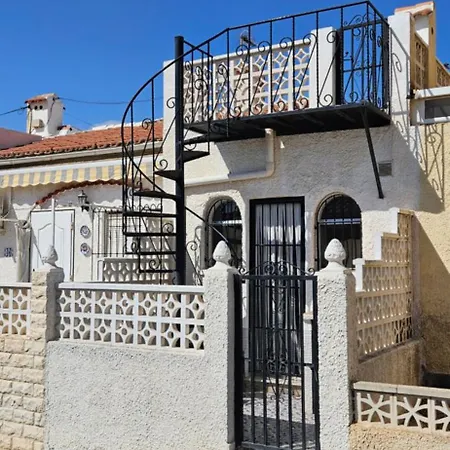 Casa Rudi - Urbanizacion La Marina *